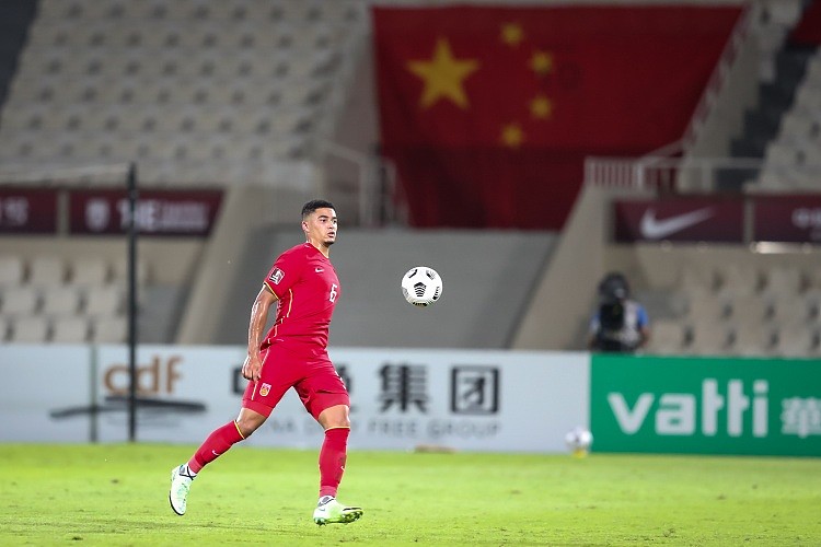 入选过国足的6名归化球员中，目前仅剩蒋光太一人在踢中超联赛 - 1