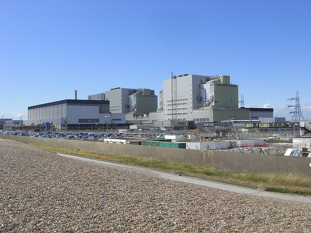 Dungeness_Nuclear_power_station_-_geograph.org.uk_-_1411475.jpg