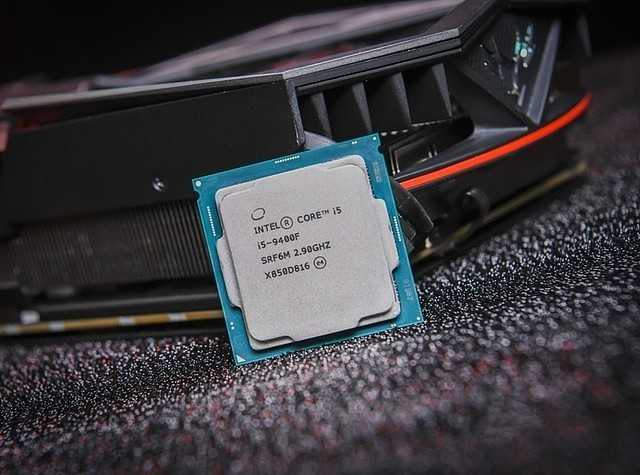 CPU的顶盖有秘密：不仅不是铁 信息量还很大 - 2
