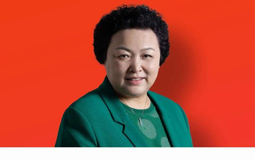 福布斯中国发布2022中国杰出商界女性100 - 2
