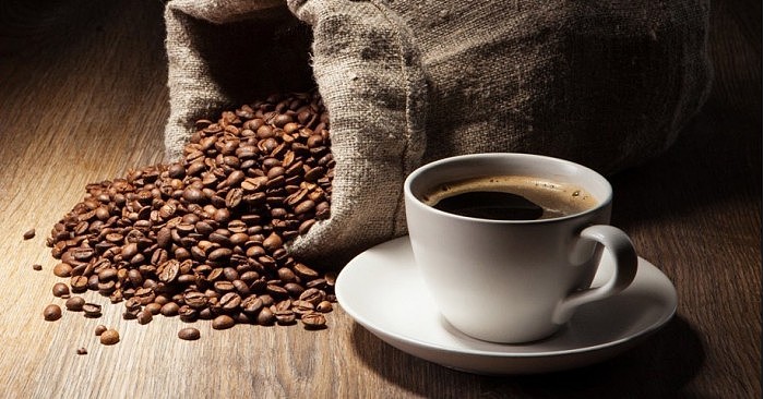 研究发现大量饮用咖啡与较小的脑容量和痴呆症风险增加有关 - 1