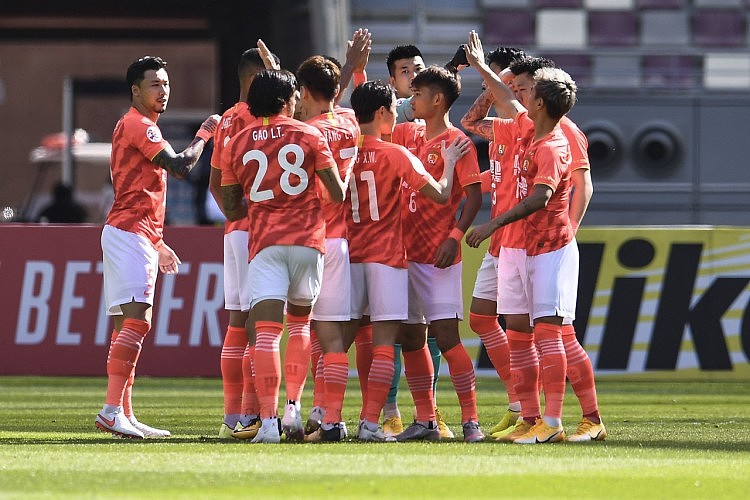 记者：恒大足球业务仍在运转，足校继续办赛&广州队近期集中