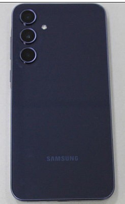 三星 Galaxy A35 手机真机照曝光：Key Island 设计，独立后置三摄 - 1