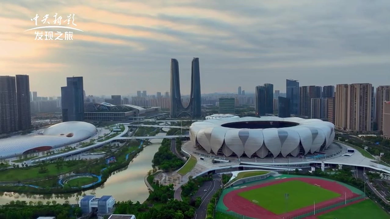 亚运电竞纪录片—FIFA选手刘家成：赛场上不怎么看技术了，看心态 - 1