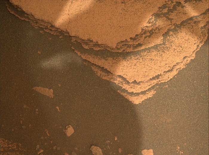 Mars-Perseverance-Sol-424-Rocks-at-Enchanted-Lake.jpg