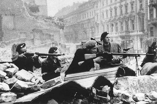 二战末期斯大林是怎么借德国之手打击波兰的 - 3