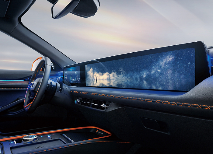 搭载1.1米巨幅中控屏 福特EVOS上市：19.98万元起售 - 3
