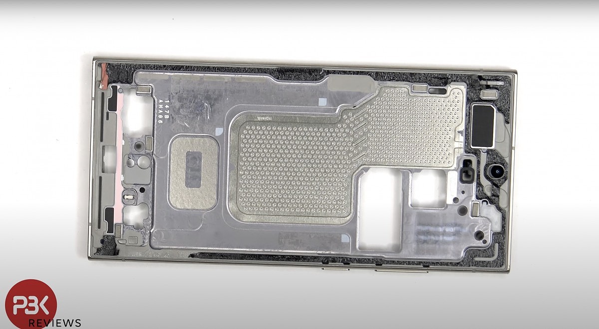 三星 Galaxy S24 Ultra 手机拆解：可维修性高，散热升级 - 3