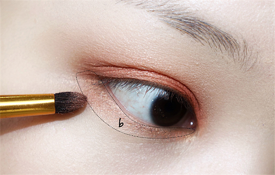 橘色眼妆怎么画 ​橘色眼影的一般画法 - 3