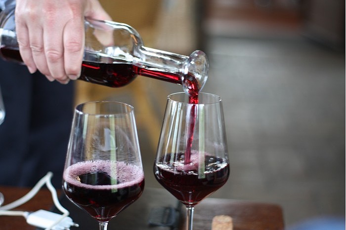 Alcohol-Wine-Drinking-Healthy-Red-Wine-Glass-3663710.jpg