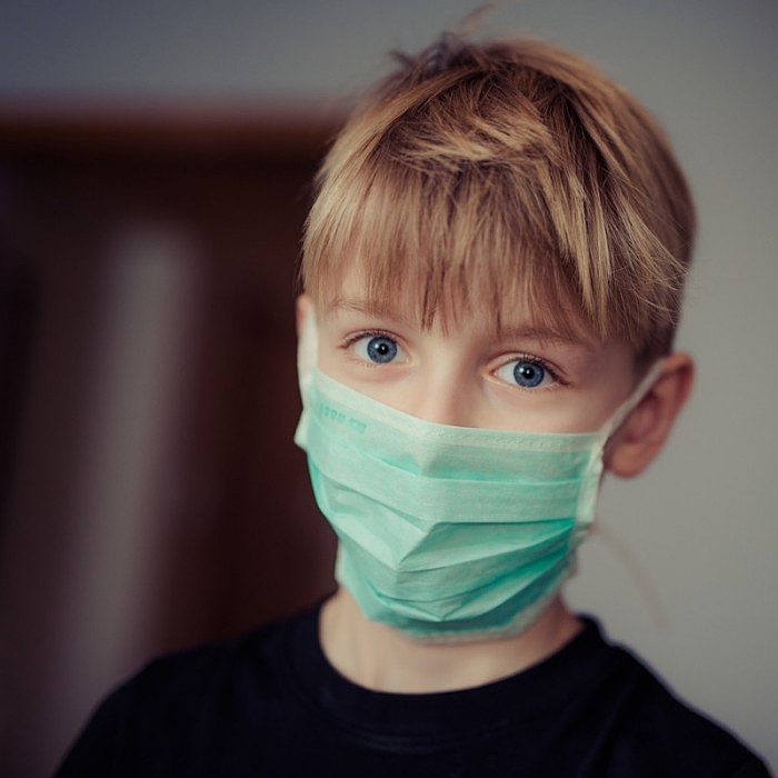 美国儿童新冠肺炎确诊病例数超过480万例 - 1