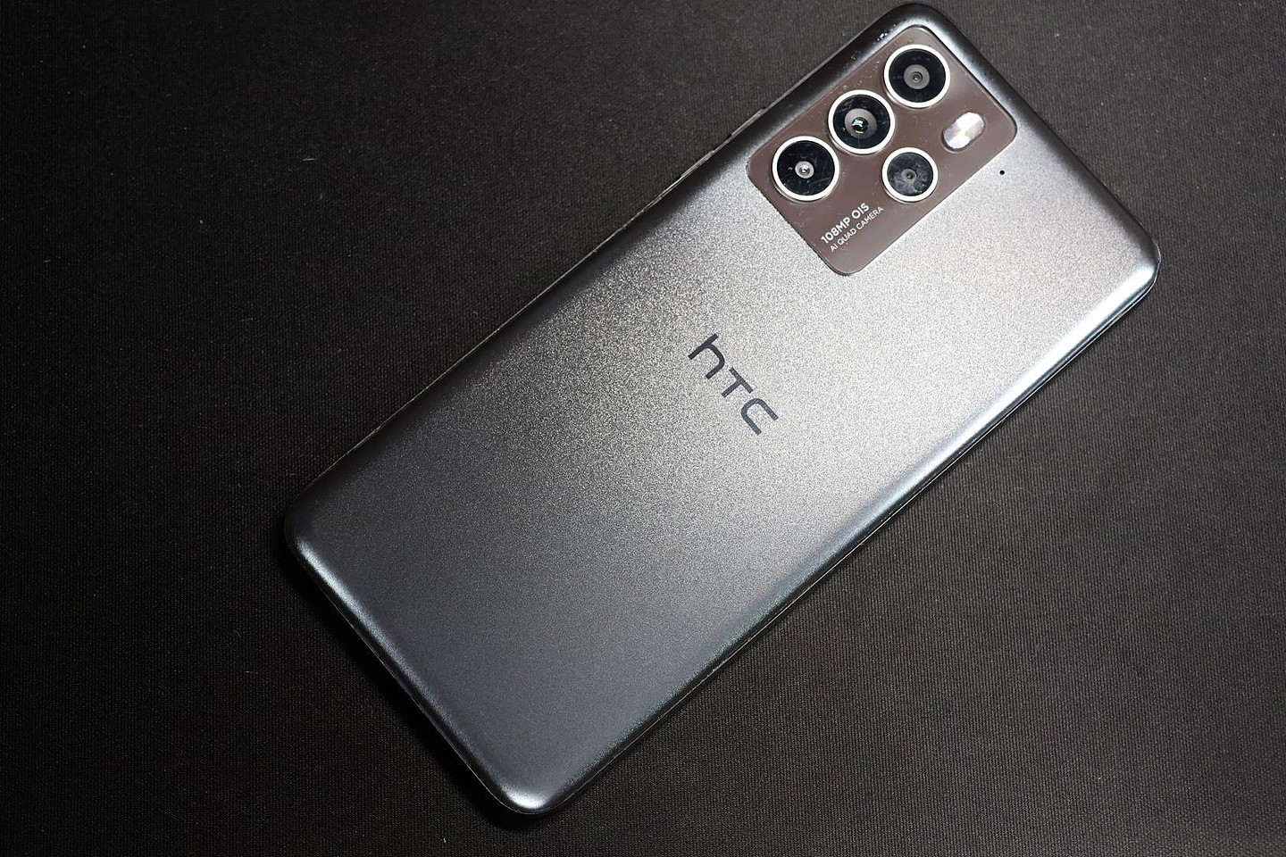 HTC U23 Pro 手机确认 5 月 18 日发布：真机外观已曝光，搭载骁龙 7 Gen 1 - 5