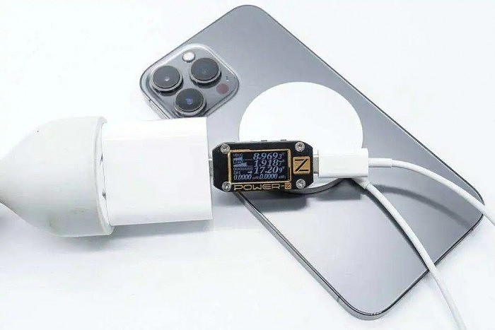 苹果推出无面盖的C222x磁吸无线充电模组 解锁个性化设计 - 1