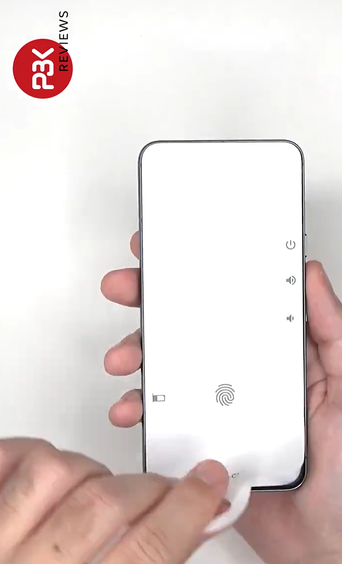 谷歌 Pixel 8 手机首个开箱视频曝光：“防爆盾”造型双摄、双 C 口数据线 - 4