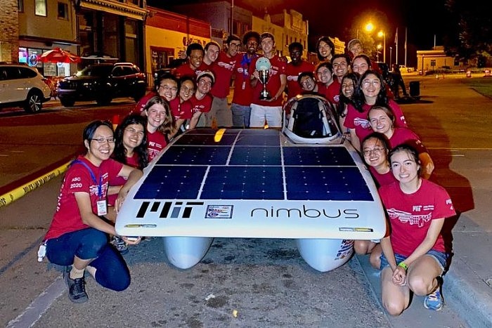MIT-Solar-Electric-Vehicle-Team-Poses-With-Nimbus-777x518.jpg