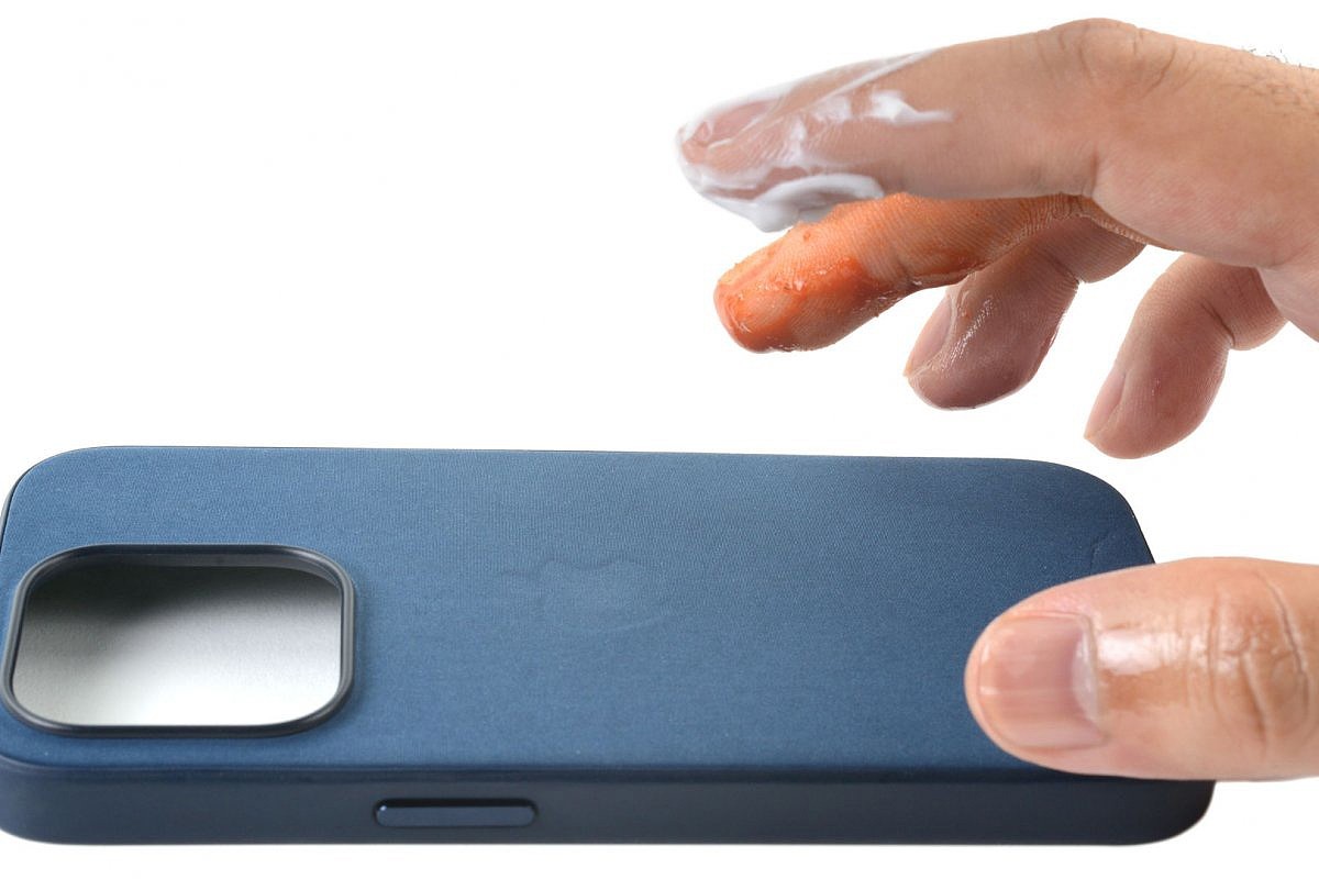 抗污能力差，iFixit 评测苹果 iPhone 15 / Pro 精织斜纹保护壳 - 4