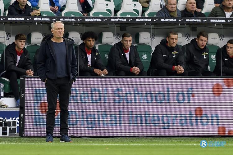 踢球者评选德甲半程最佳教练，弗赖堡主帅施特赖希当选