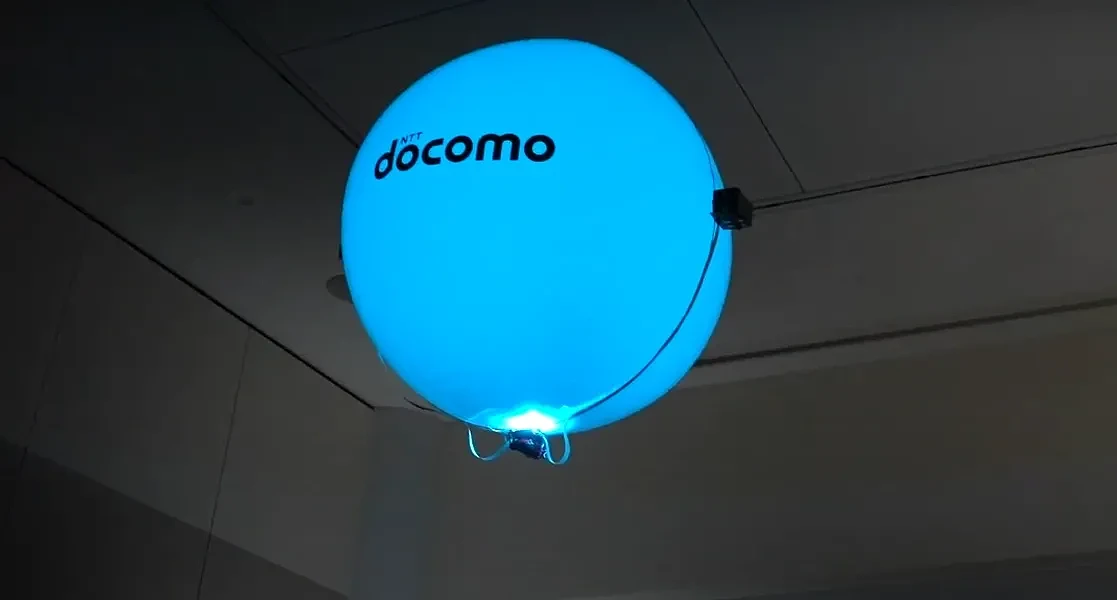 NTT Docomo开发飞艇状无人机 使用超声波推进系统游走 - 1
