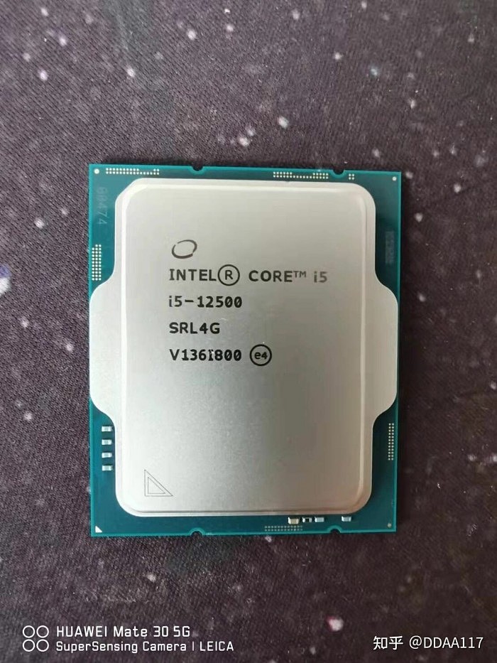 Intel-Core-i5-12500-Alder-Lake-S-Non-K-Desktop-CPU_1-1110x1480.jpg