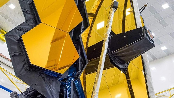 詹姆斯·韦伯太空望远镜的主镜部署已经开始 - 3