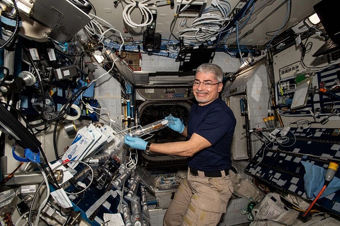宇航员马克·范德黑在太空中度过了300天 即将打破NASA纪录 - 1