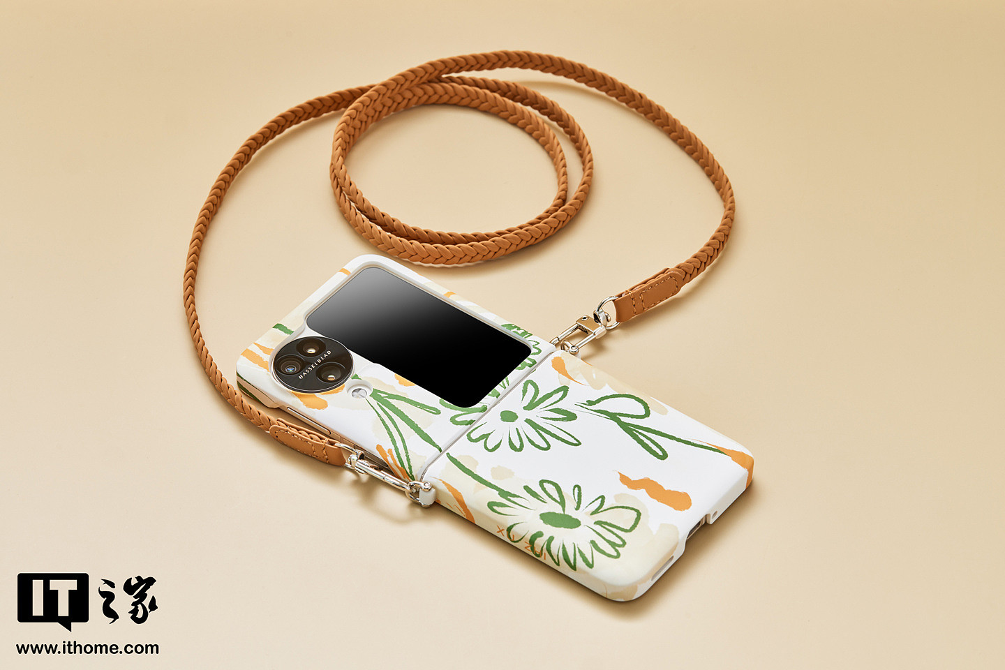 【IT之家开箱】OPPO Find N3 Flip 设计师定制手机壳“午后雏菊”图赏：当小折叠变身“小手包” - 10