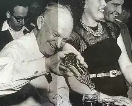 二战中的艾森豪威尔与万瓶可乐的传奇故事 - 1