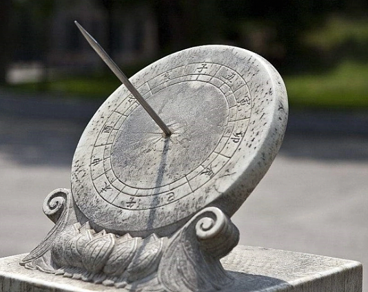 古代日晷的时间观测原理 - 1