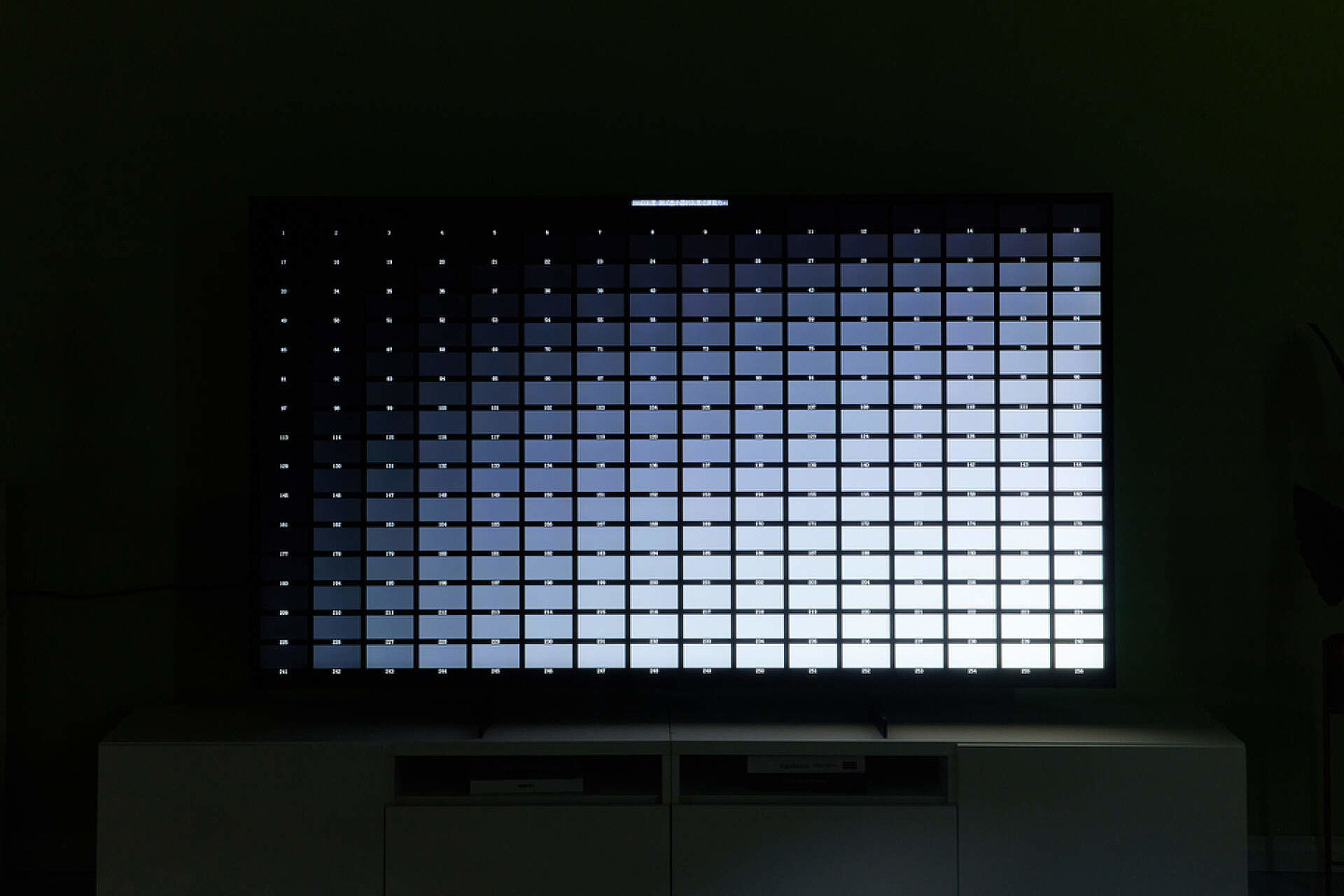 【IT之家评测室】TCL Q10H 深度体验：2304 分区 + XDR 3000 尼特，让 Mini LED 电视疯狂卷起来 - 16