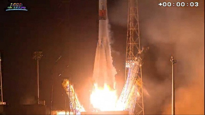俄“联盟”号火箭携带伽利略卫星从库鲁发射中心发射成功 - 1