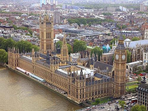 英国议会大厦是什么建筑风格 - 1