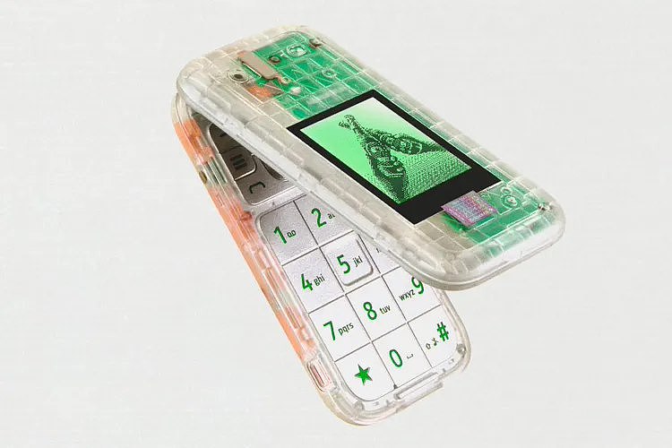 HMD 和喜力推出“无聊手机”：采用透明外壳，主打怀旧风 - 1