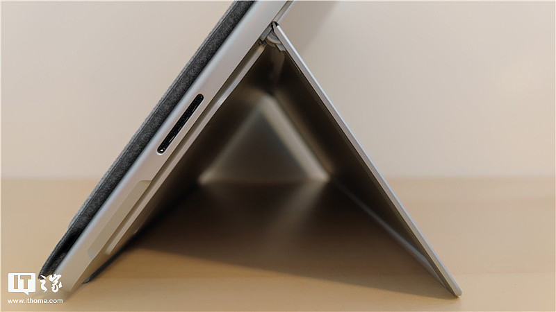 微软 Surface Pro 8 首发开箱图赏及使用初体验 - 16