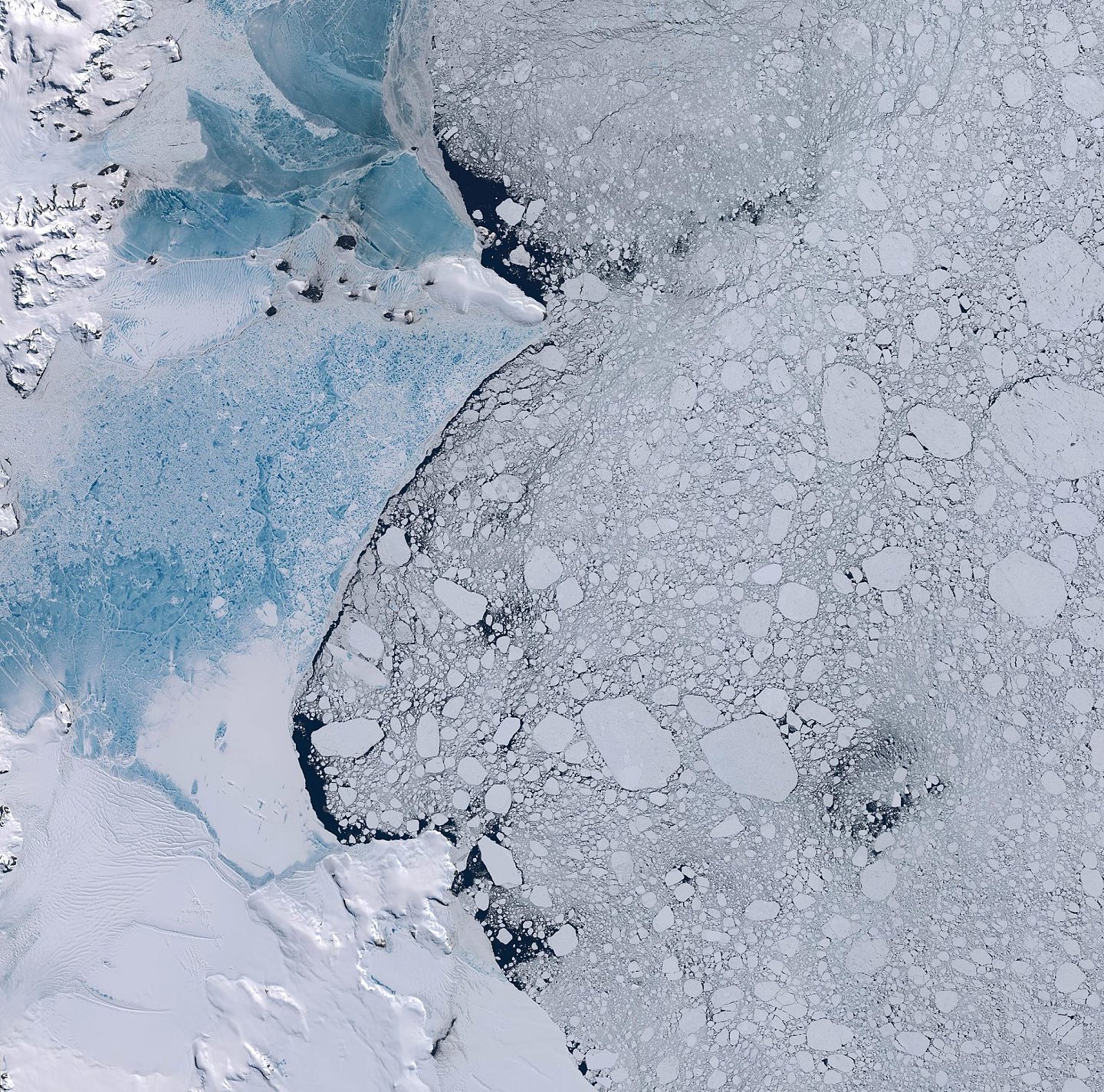 研究指出，减缓南极冰川流动的海冰在短短3天内突然碎裂 - 1