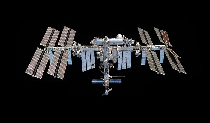 Space-Station-From-SpaceX-Crew-Dragon-Endeavour-777x456.jpg