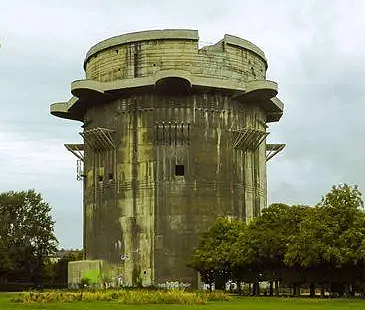 二战德国纳粹留下来的防空碉堡至今没有被拆除，是因为什么？ - 1