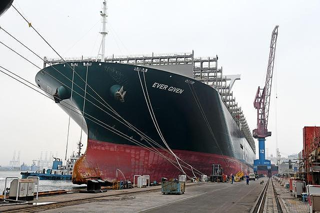 长赐号货轮进青岛船厂维修 曾造成苏伊士运河堵塞6天 - 1