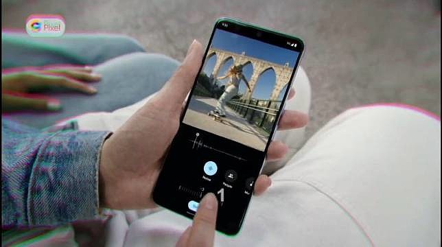 消息称谷歌 Pixel 8 手机将新增音频“魔术橡皮擦”功能，可降低视频噪音 - 2
