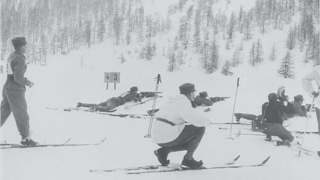 奔马滑雪、狗拉雪橇……这些项目竟然进过冬奥会 - 9