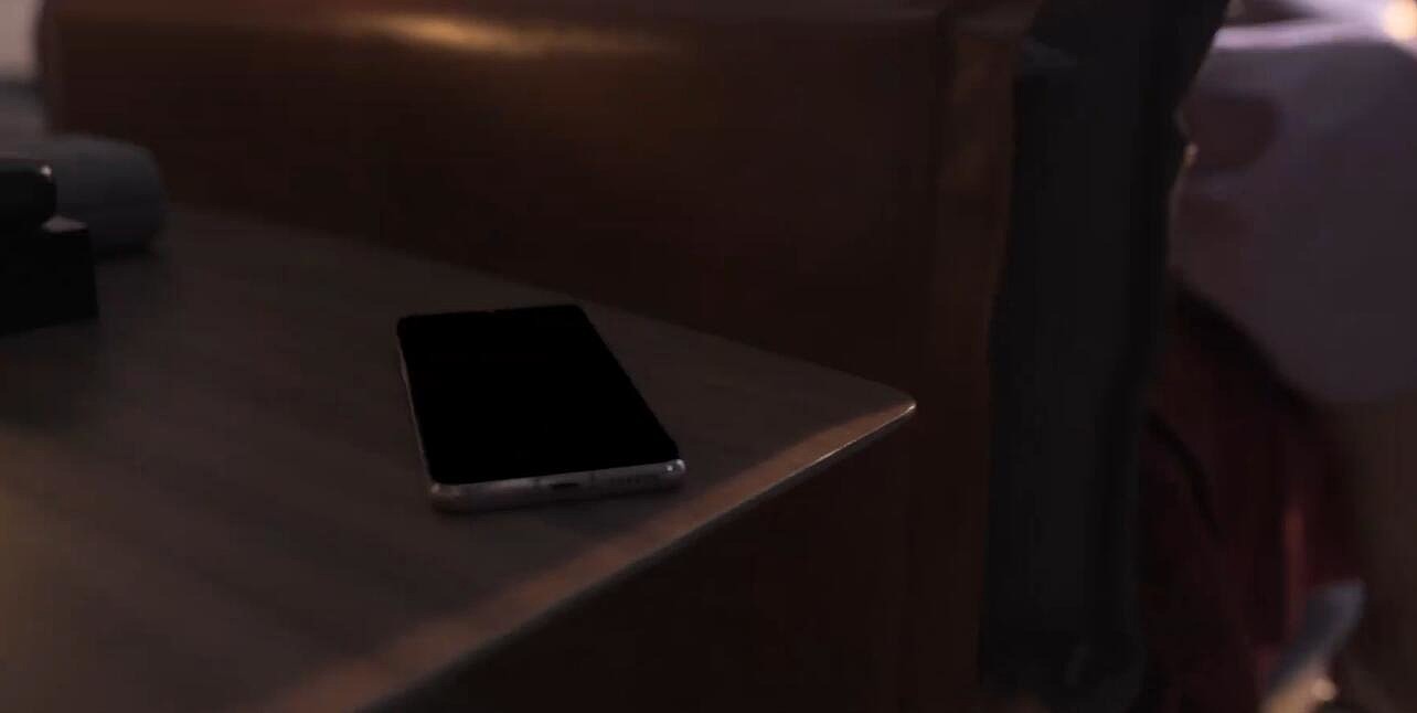蔚来 EC6 发布会现神秘手机：曲面屏 + 屏下指纹 - 4