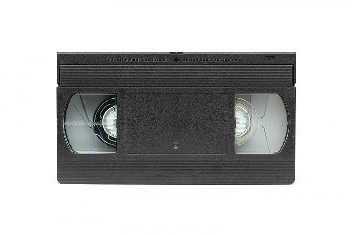 1600px-VHS_videocassette_-_front.jpg