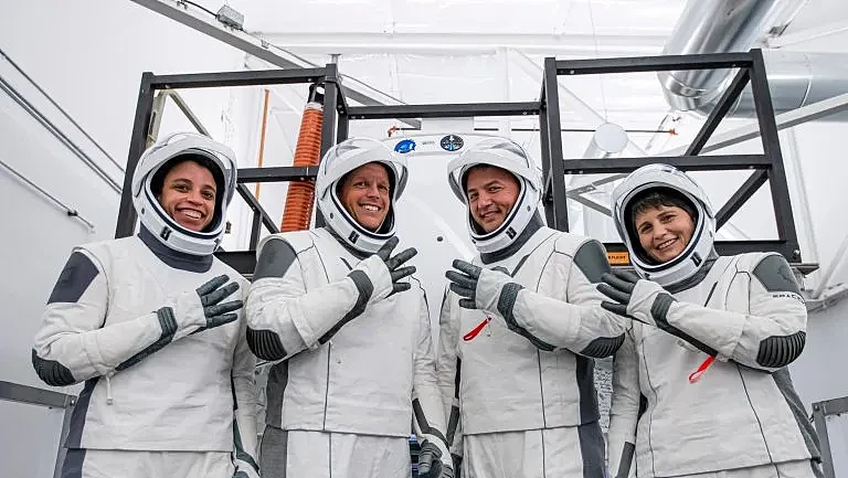 NASA-SpaceX-Crew-4-Astronauts-Training-768x433.webp