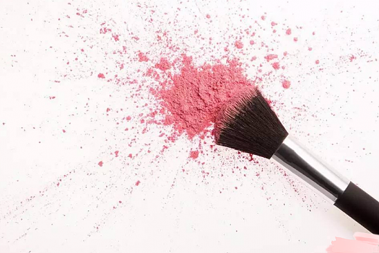 粉扑清洁剂可以洗化妆刷吗 粉扑清洁剂使用方法 - 2