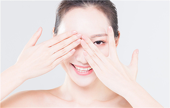 眼部除皱的按摩方法是什么呢 有效去除眼睛疲劳 - 1