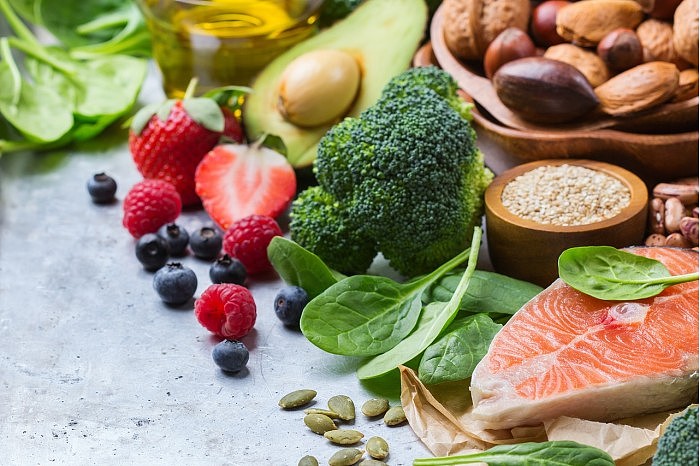研究：充满水果和蔬菜的抗炎饮食可能有助于减少患痴呆症的风险 - 1