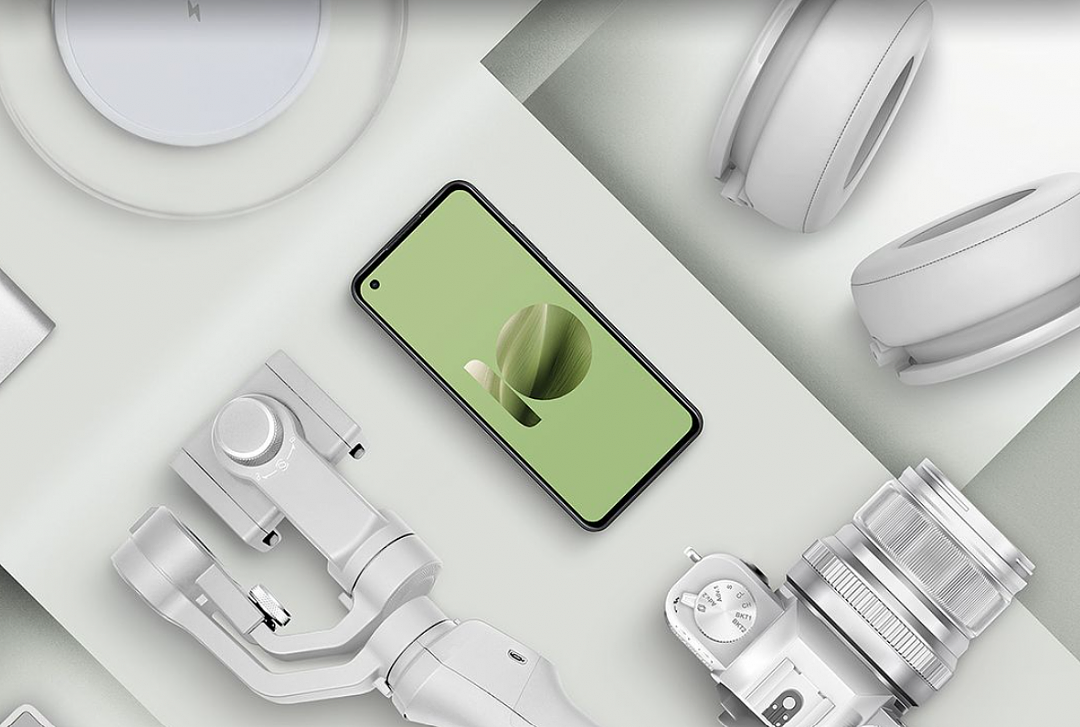 华硕预热 Zenfone 10 小屏旗舰手机：6 月 29 日发布，有望保留 3.5mm 耳机孔 - 1