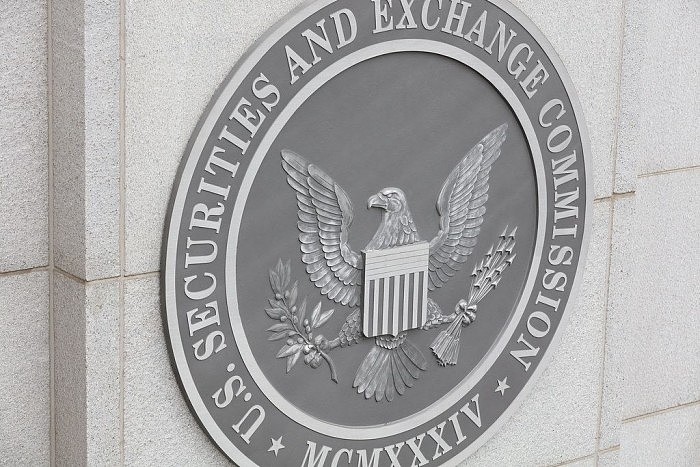 举报股市违规 美国告密者获SEC重奖1.1亿美元 - 1