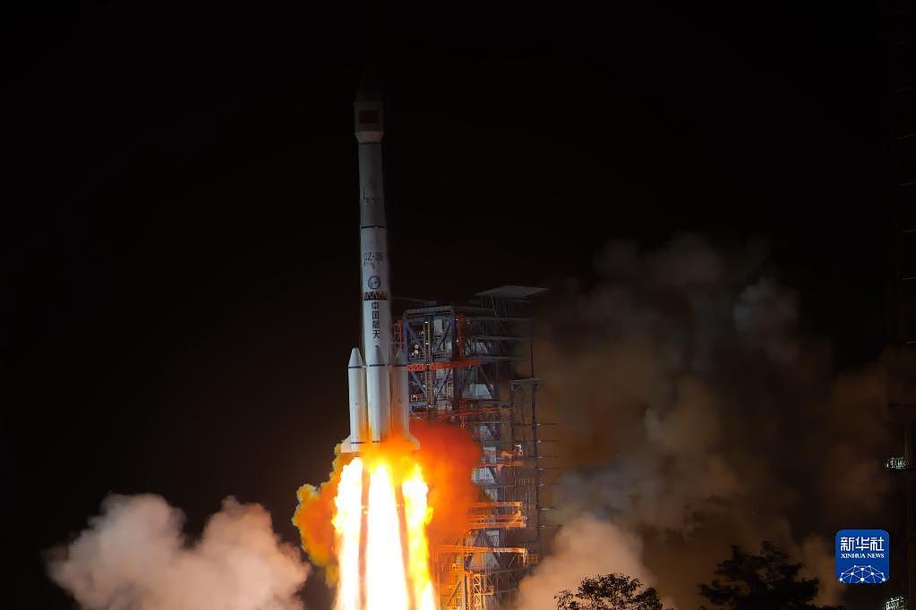 我国成功发射通信技术试验卫星九号 - 3
