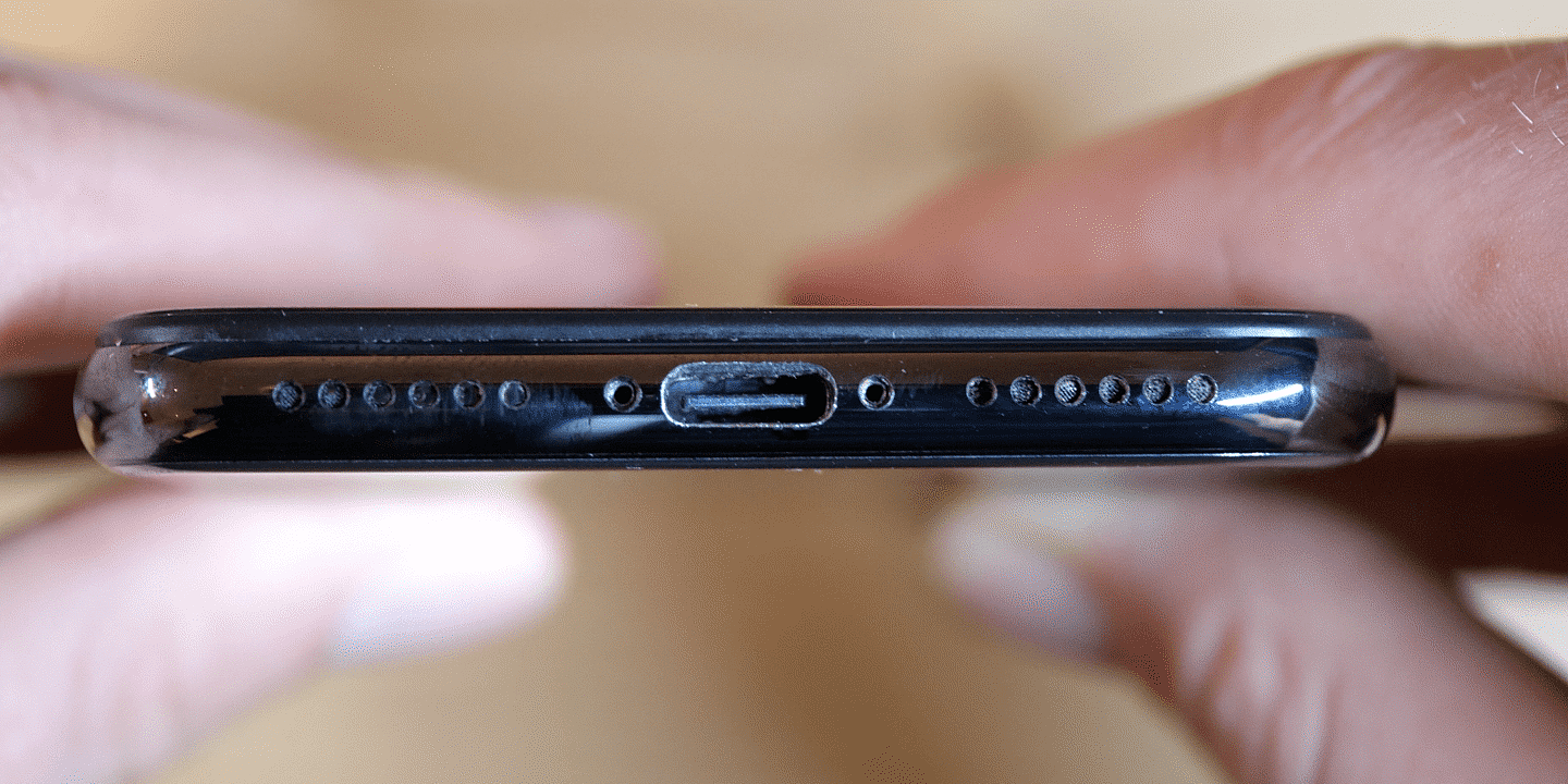 iPhone X USB-C 接口改装版现身 eBay，拍卖价已高达 54.75 万元 - 1