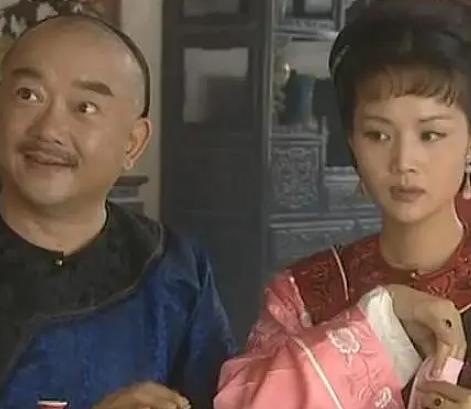 和珅的传奇人生：乾隆皇帝的妃子成为他的妻子 - 1